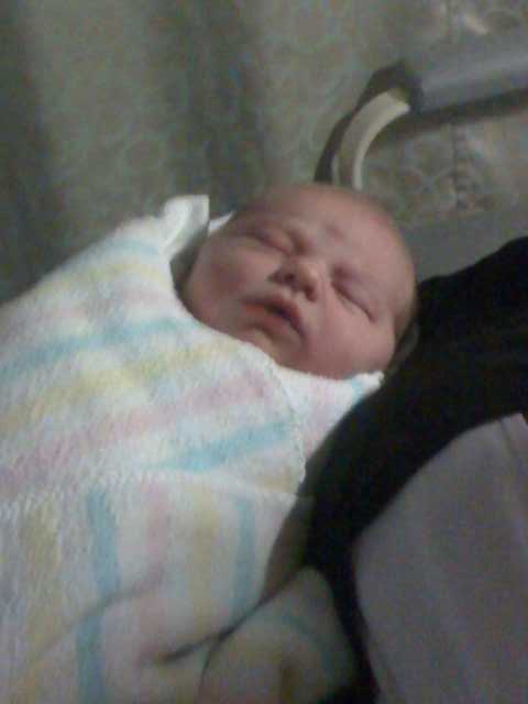 robyn 2.jpg robyn 2.jpg